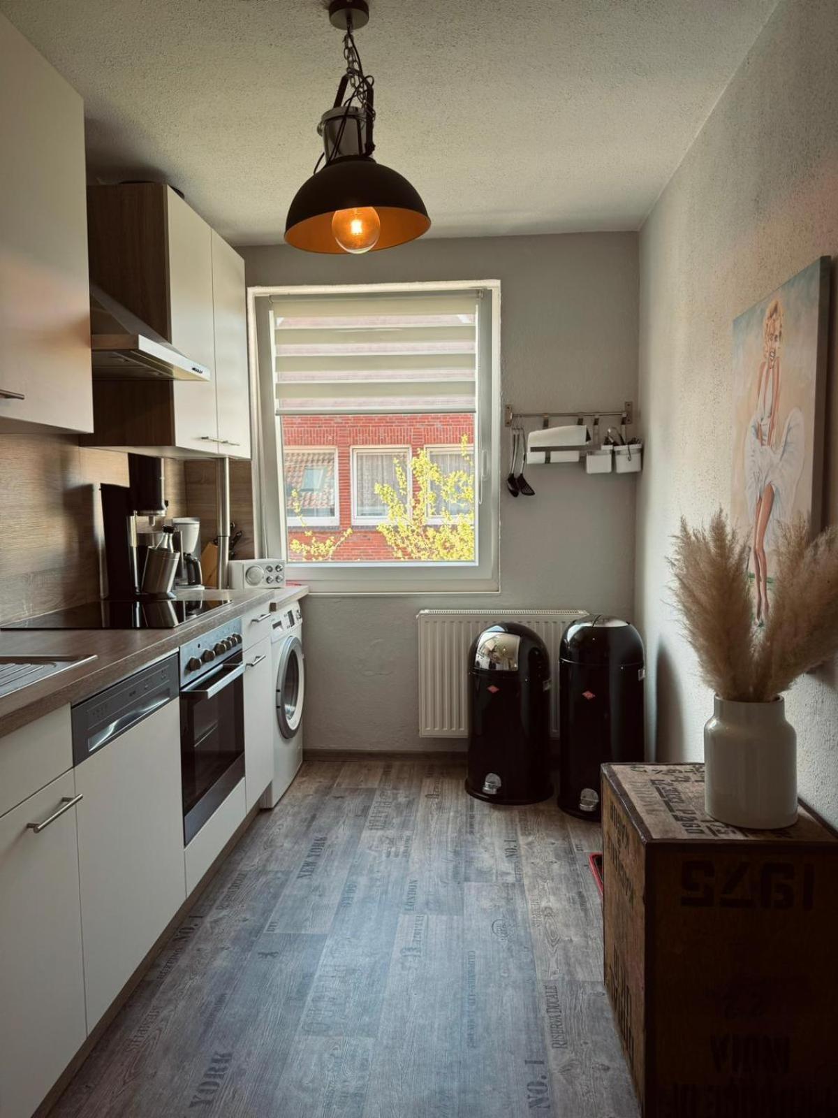 אמדן Ferienwohnung Altstadtblick מראה חיצוני תמונה